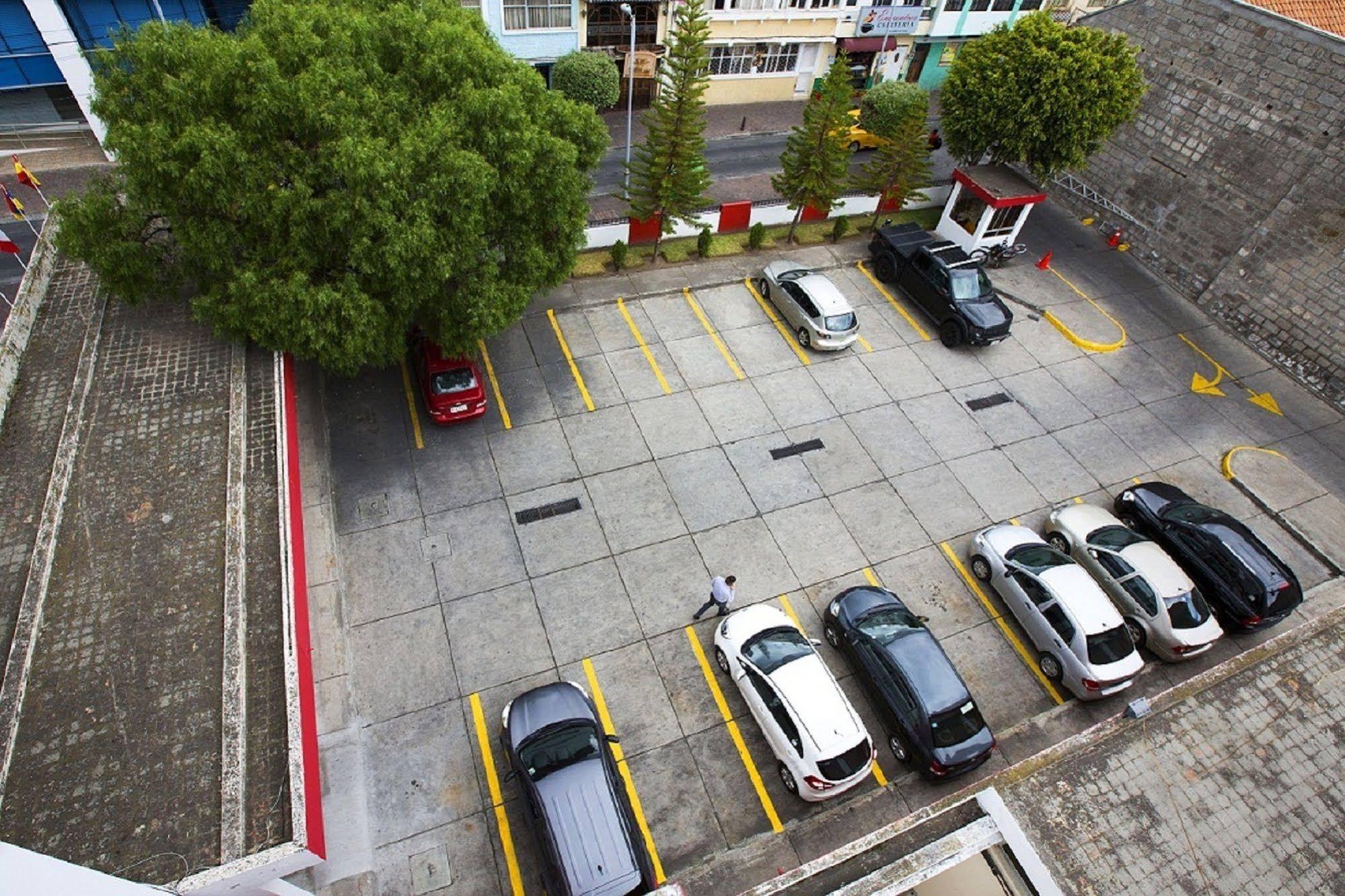 Hotel Ambato Exterior foto
